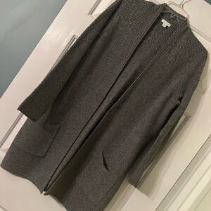 Beautiful gray sweater!